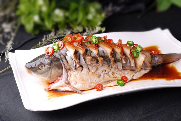 Plats traditionnels du Nouvel An chinois - poisson